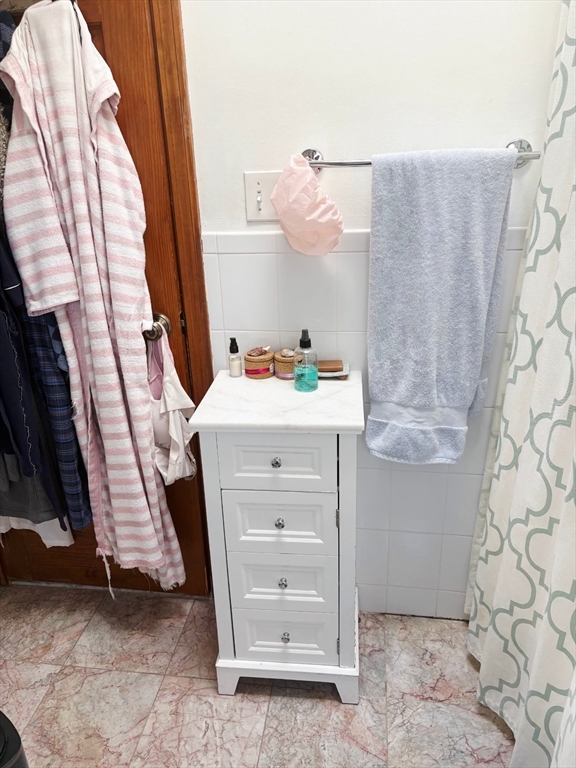 70 Beaconwood Road, Unit B Newton, MA 02461 - Photo 26 of 39