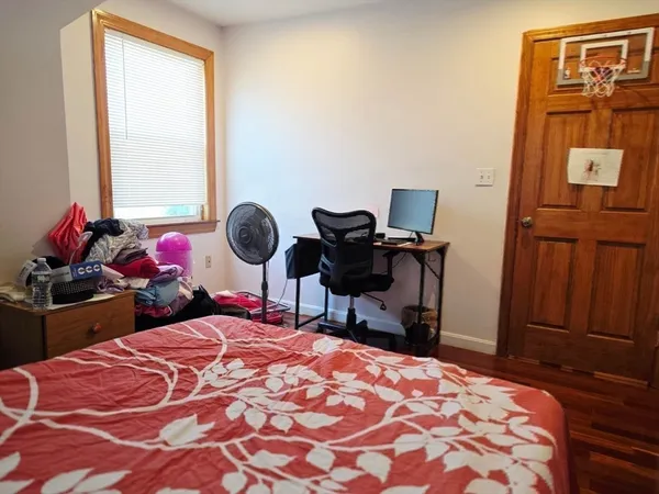 $5,000 | 70 Beaconwood Road, Unit B, Newton, MA 02461