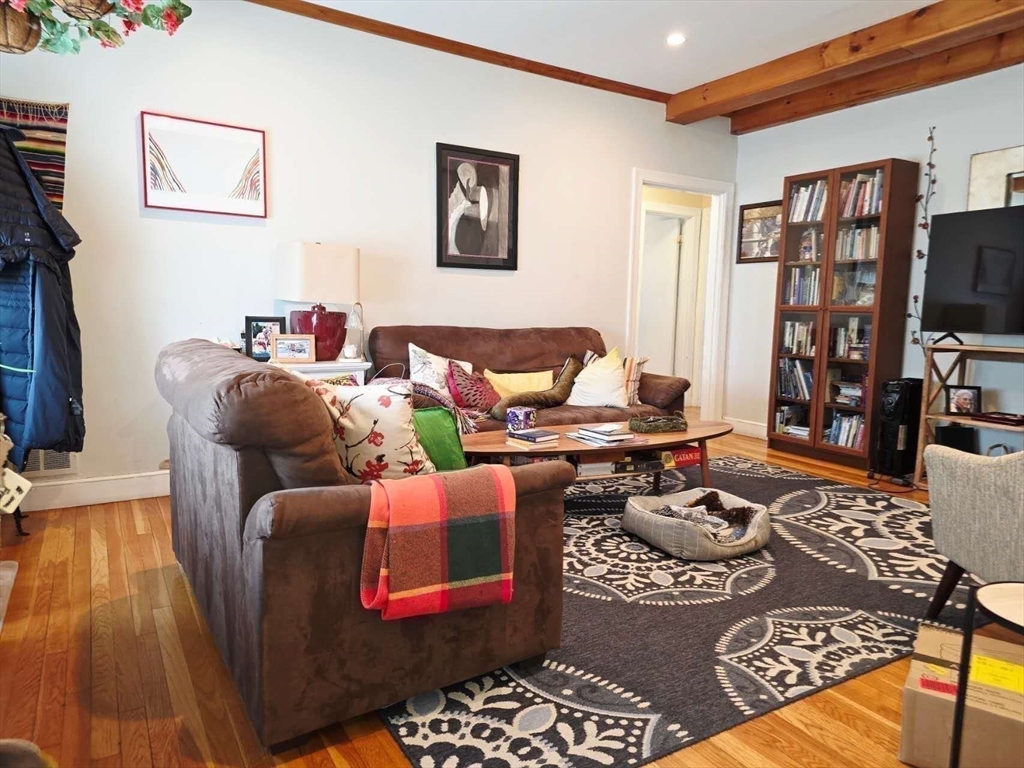 70 Beaconwood Road, Unit B Newton, MA 02461 - Photo 9 of 39