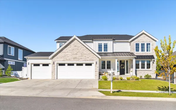 $1,390,000 | 2631 South Fairmont Estates Drive, Greenacres, WA 99016