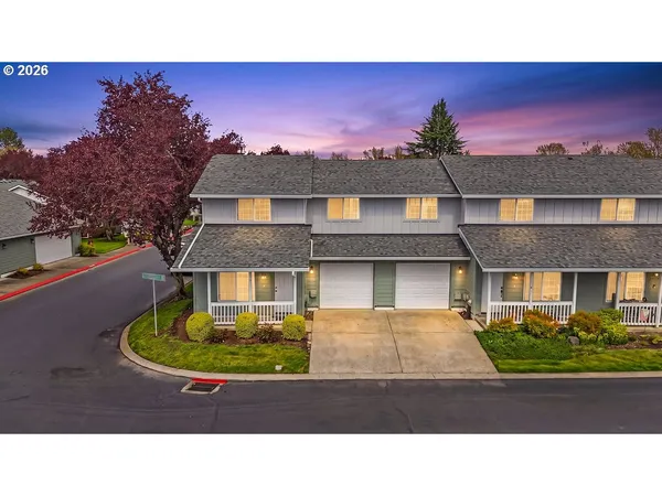 $299,900 | 6211 Southeast Polaris Way, Hillsboro, OR 97123
