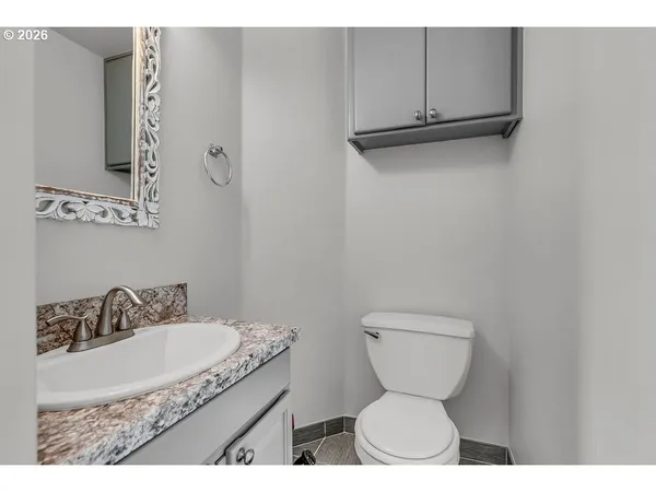 $299,900 | 6211 Southeast Polaris Way, Hillsboro, OR 97123