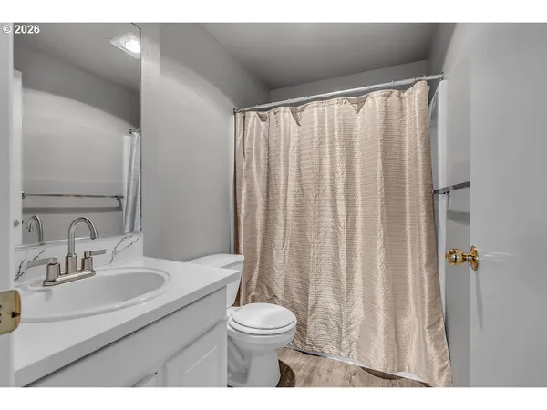 $299,900 | 6211 Southeast Polaris Way, Hillsboro, OR 97123
