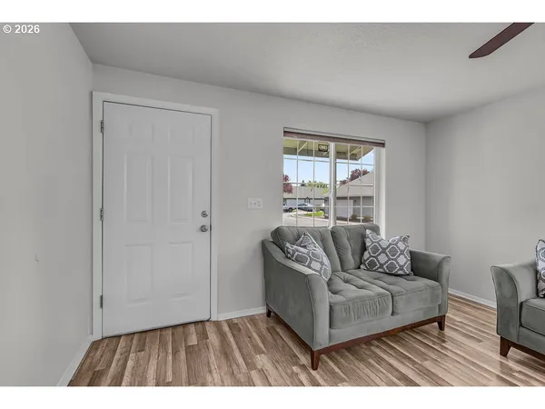 $299,900 | 6211 Southeast Polaris Way, Hillsboro, OR 97123