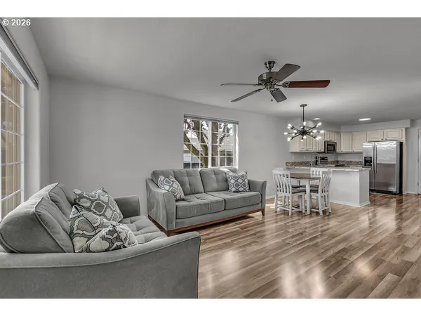 $299,900 | 6211 Southeast Polaris Way, Hillsboro, OR 97123