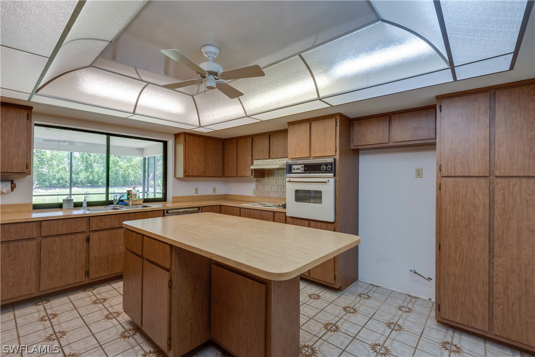 4325 Pine Road Fort Myers, FL 33908 - Photo 6 of 34 Gallery Image 6