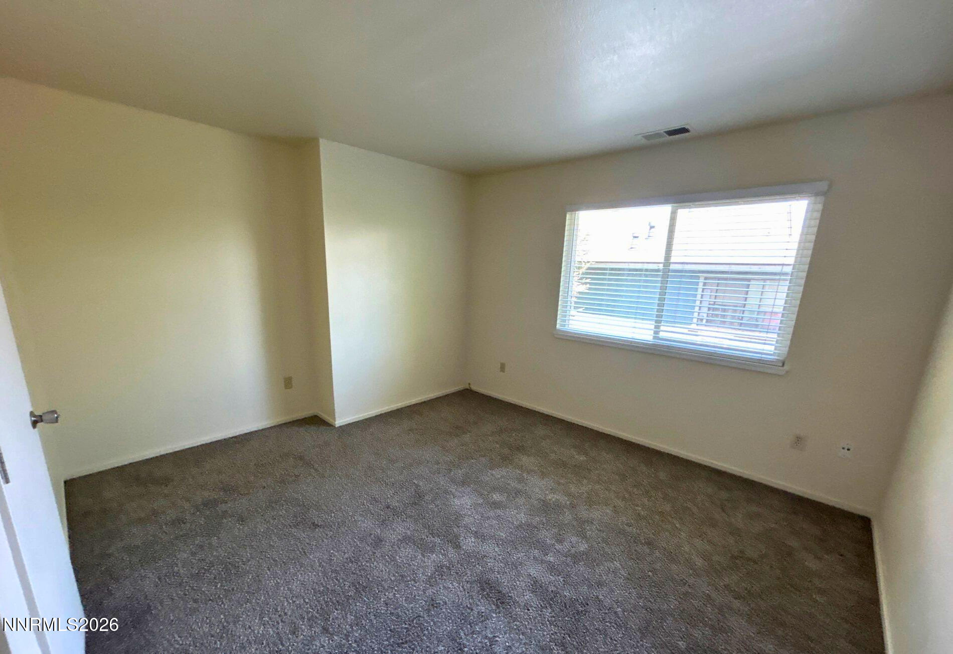 3673 Grant Drive, Unit C Reno, NV 89509 - Photo 5 of 11 f14e7328-23a8-4f84-ac78-4d5c3c60b0df