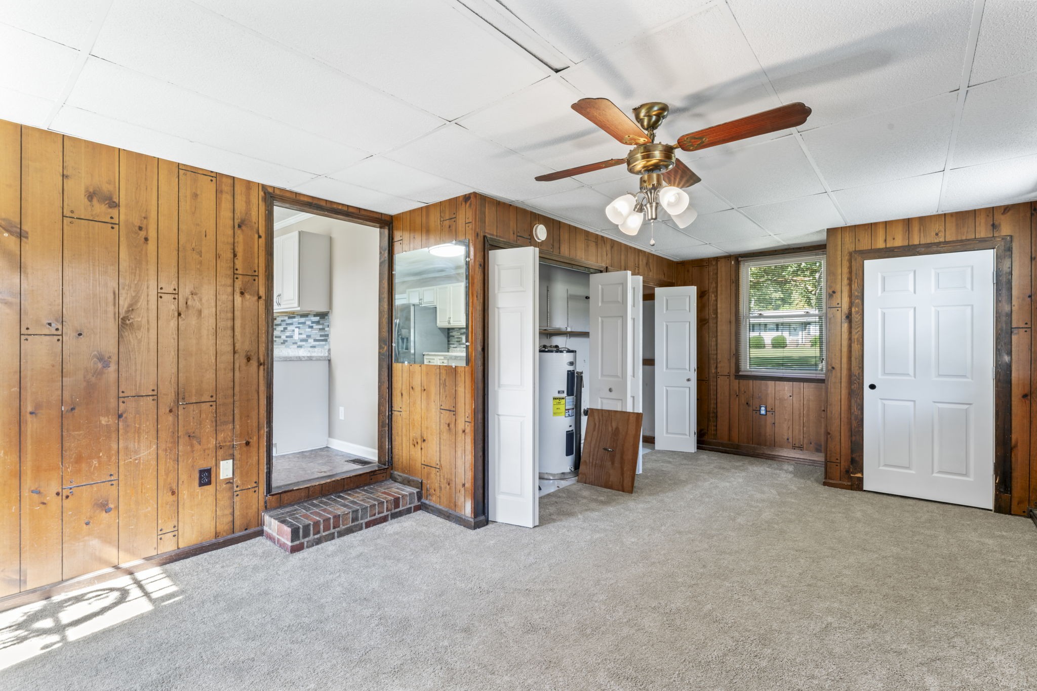 499 Ridgewood Drive Manchester, TN 37355 - Photo 17 of 37 an empty room with fan and windows