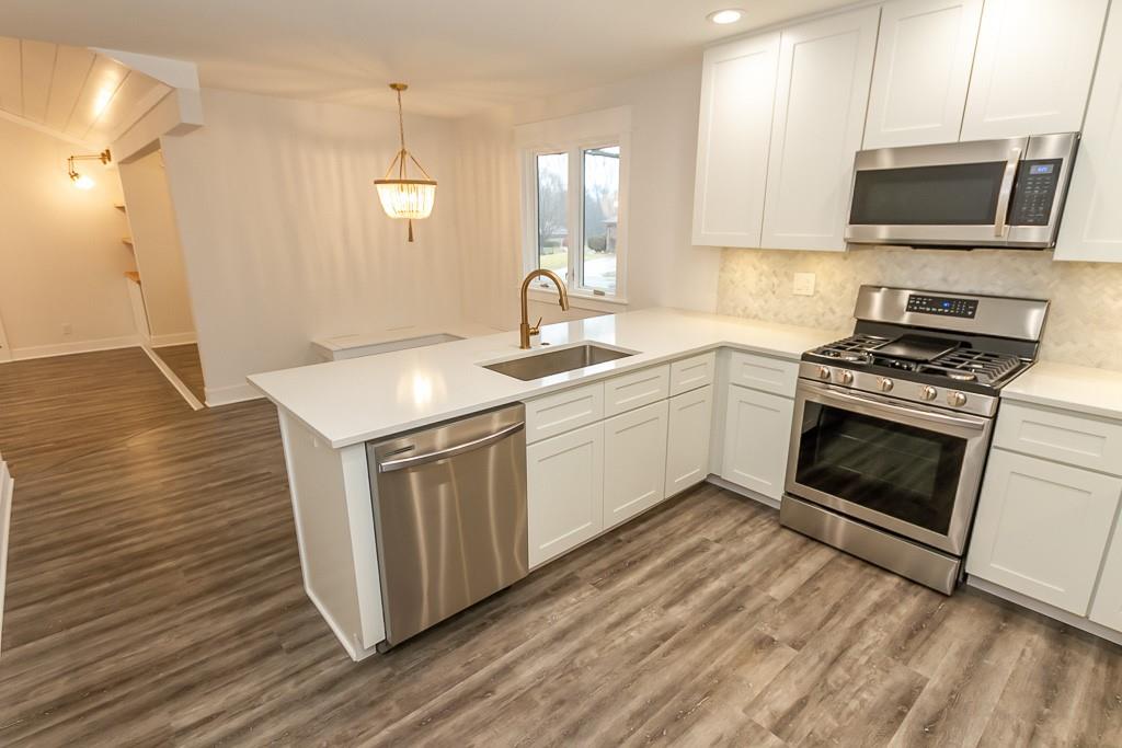 4007 Summit Ridge Road Greenwood, IN 46142 - Photo 11 of 48 Gallery Image 11
