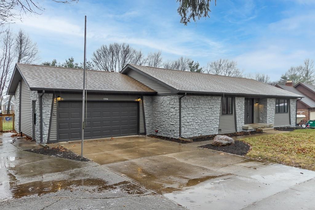 4007 Summit Ridge Road Greenwood, IN 46142 - Photo 3 of 48 Gallery Image 3