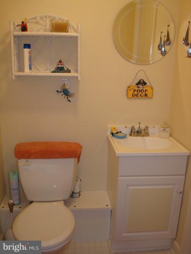 265 Beach Road Pasadena, MD 21122 - Photo 7 of 16 Bath