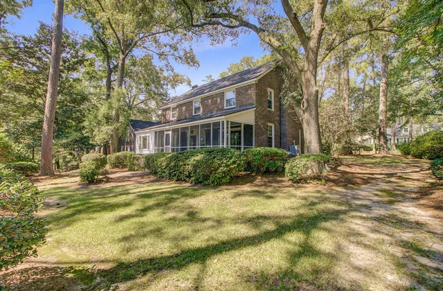 $699,000 | 408 Country Club Boulevard, Summerville, SC 29483