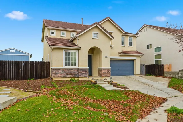 $499,000 | 1377 Cougar Creek Drive, Patterson, CA 95363