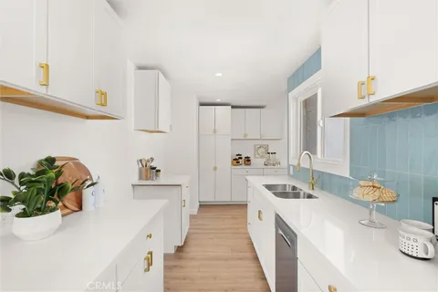 $735,000 | 1559 West 113th Street, Los Angeles, CA 90047