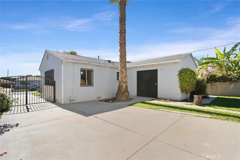 $735,000 | 1559 West 113th Street, Los Angeles, CA 90047