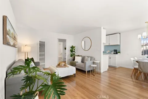 $735,000 | 1559 West 113th Street, Los Angeles, CA 90047