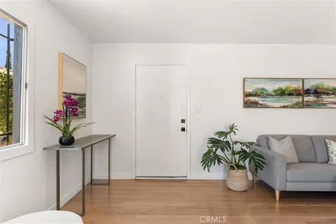 $735,000 | 1559 West 113th Street, Los Angeles, CA 90047