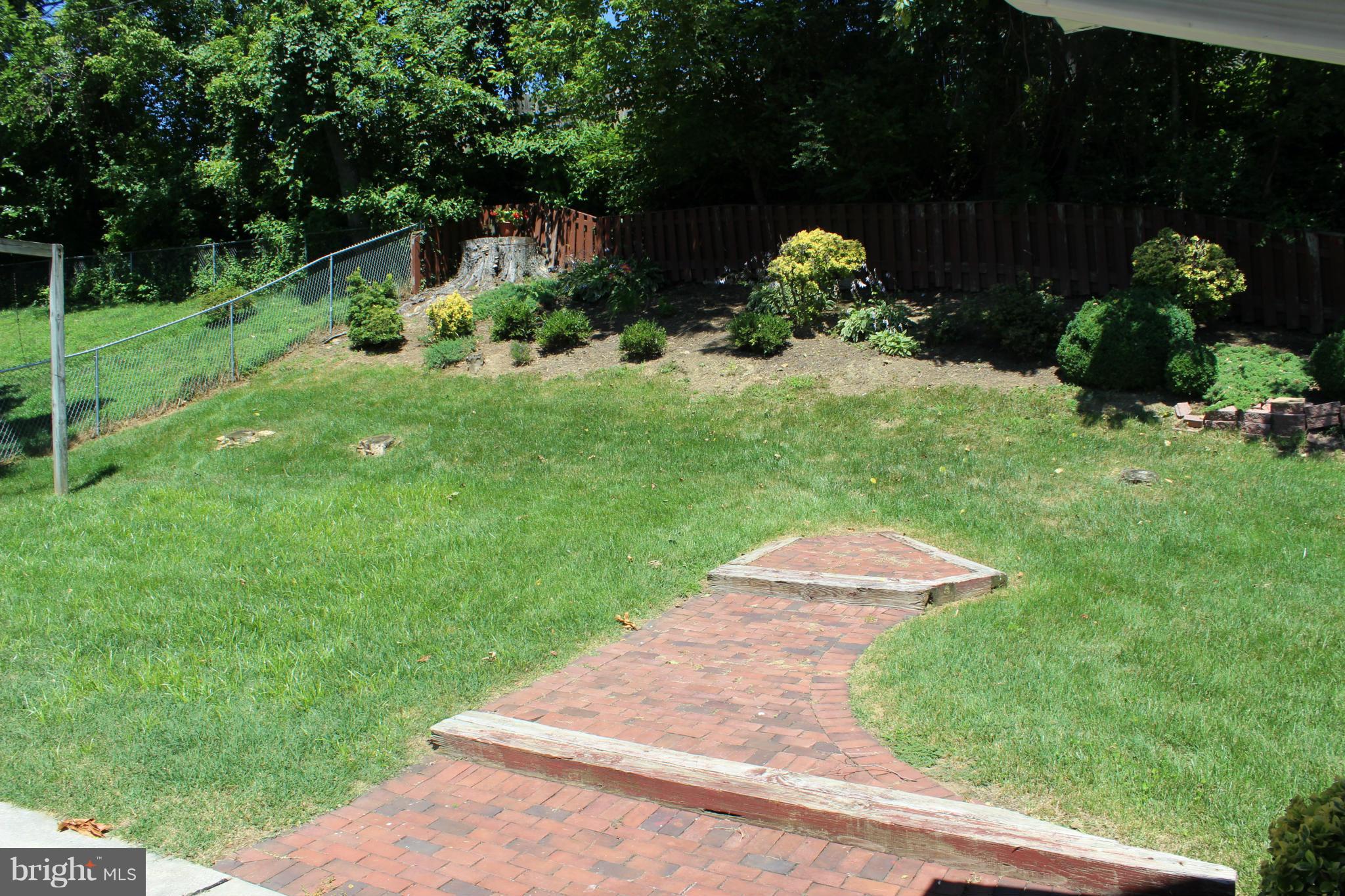 6806 Collinsdale Road Baltimore, MD 21286 - Photo 28 of 29 Exterior (Rear)