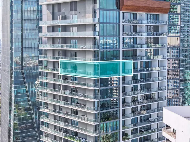 $1,590,000 | 1451 Brickell Avenue, Unit 2703, Miami, FL 33131