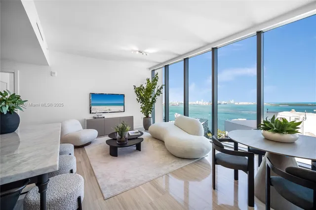 $1,590,000 | 1451 Brickell Avenue, Unit 2703, Miami, FL 33131
