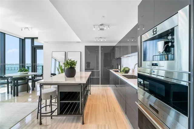 $1,590,000 | 1451 Brickell Avenue, Unit 2703, Miami, FL 33131