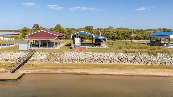 $165,000 | 1997 Hardin Bottom River Road, Clifton, TN 38425