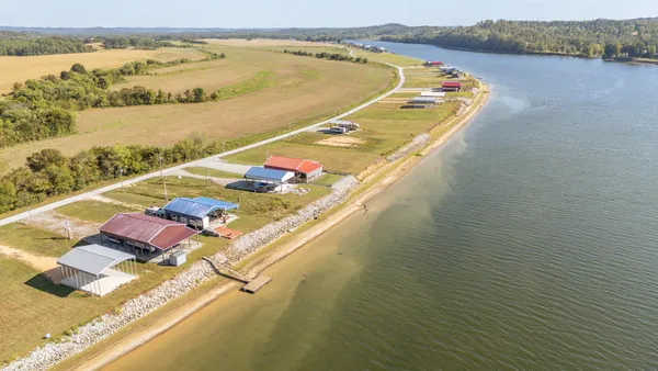 $165,000 | 1997 Hardin Bottom River Road, Clifton, TN 38425