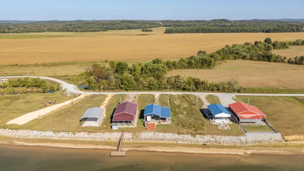 $165,000 | 1997 Hardin Bottom River Road, Clifton, TN 38425