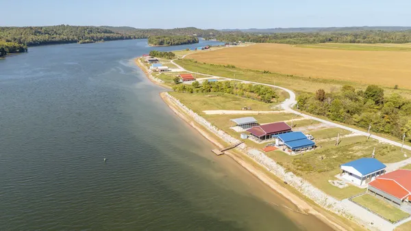 $165,000 | 1997 Hardin Bottom River Road, Clifton, TN 38425