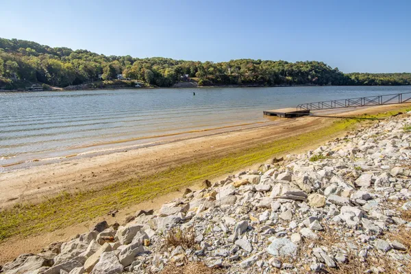 $165,000 | 1997 Hardin Bottom River Road, Clifton, TN 38425