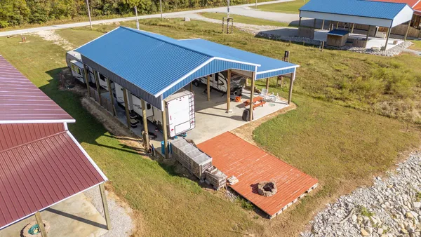 $165,000 | 1997 Hardin Bottom River Road, Clifton, TN 38425