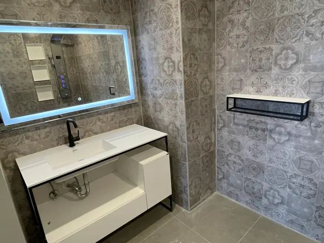 $3,575 | 1 Gold Street, Unit 13AB, Hartford, CT 06103