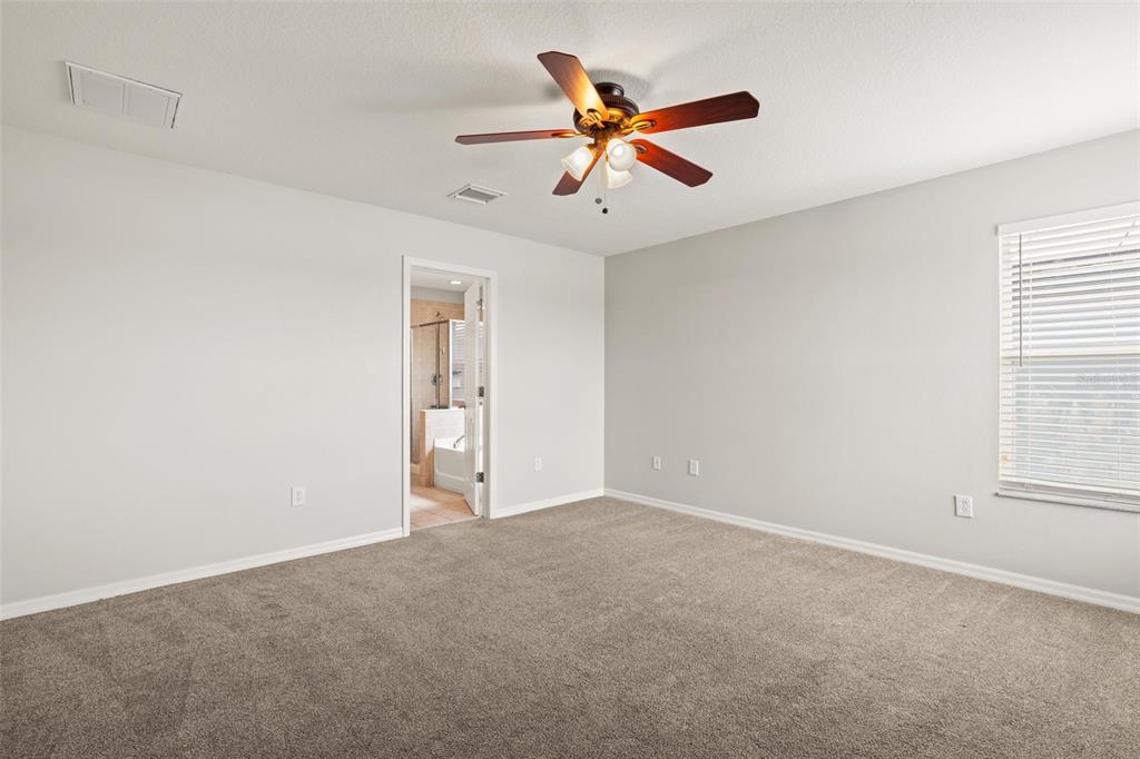 10284 Newminster Loop Ruskin, FL 33573 - Photo 31 of 72