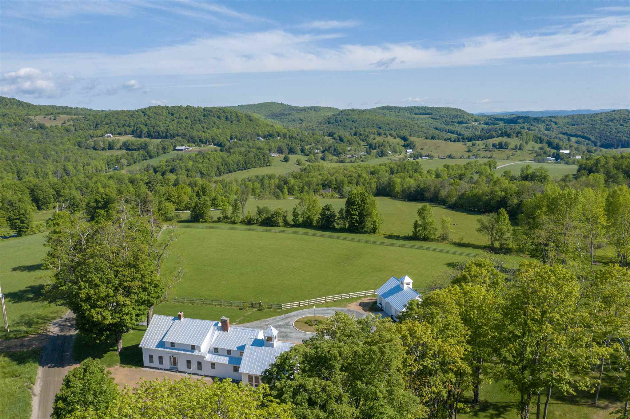 1162 Galaxy Hill Road Pomfret, VT 05053 - Photo 2 of 40