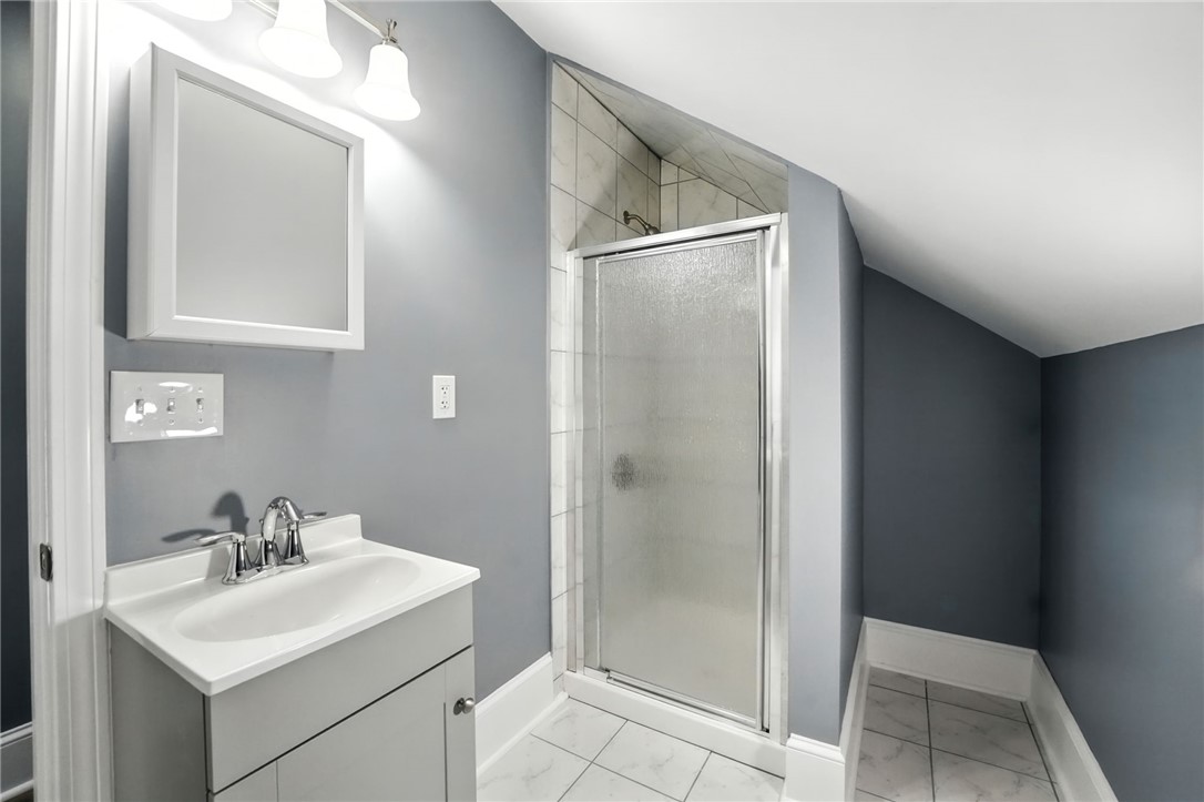 32 Carver Street Pawtucket, RI 02860 - Photo 23 of 28