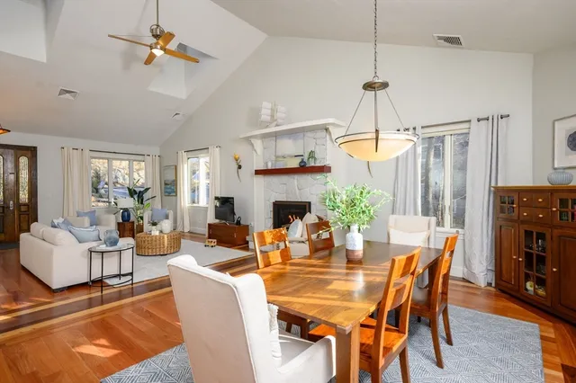 $1,249,000 | 203 South Main Street, Cohasset, MA 02025