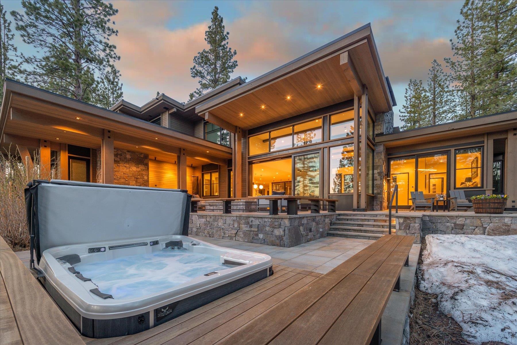 7750 Lahontan Drive Truckee, CA 96161 - Photo 5 of 21