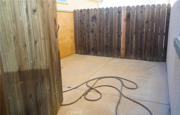 $2,100 | 16413 Rosa Linda Lane, Fontana, CA 92336