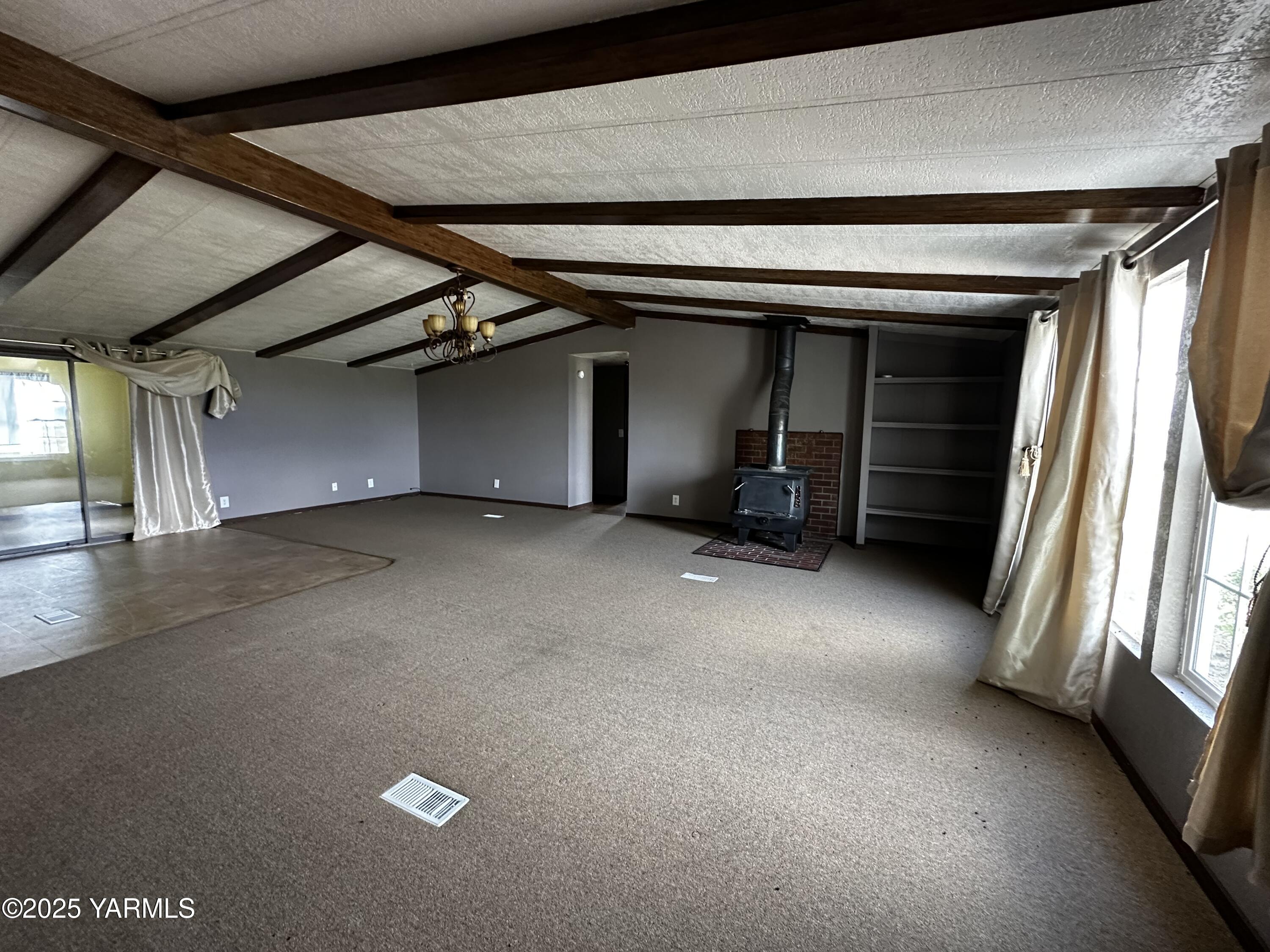6941 Naches Heights Road Yakima, WA 98908 - Photo 9 of 21 a view of a room with gym equipment