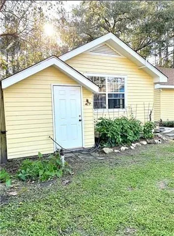 $2,200 | Undisclosed Address, Mandeville, LA 70448