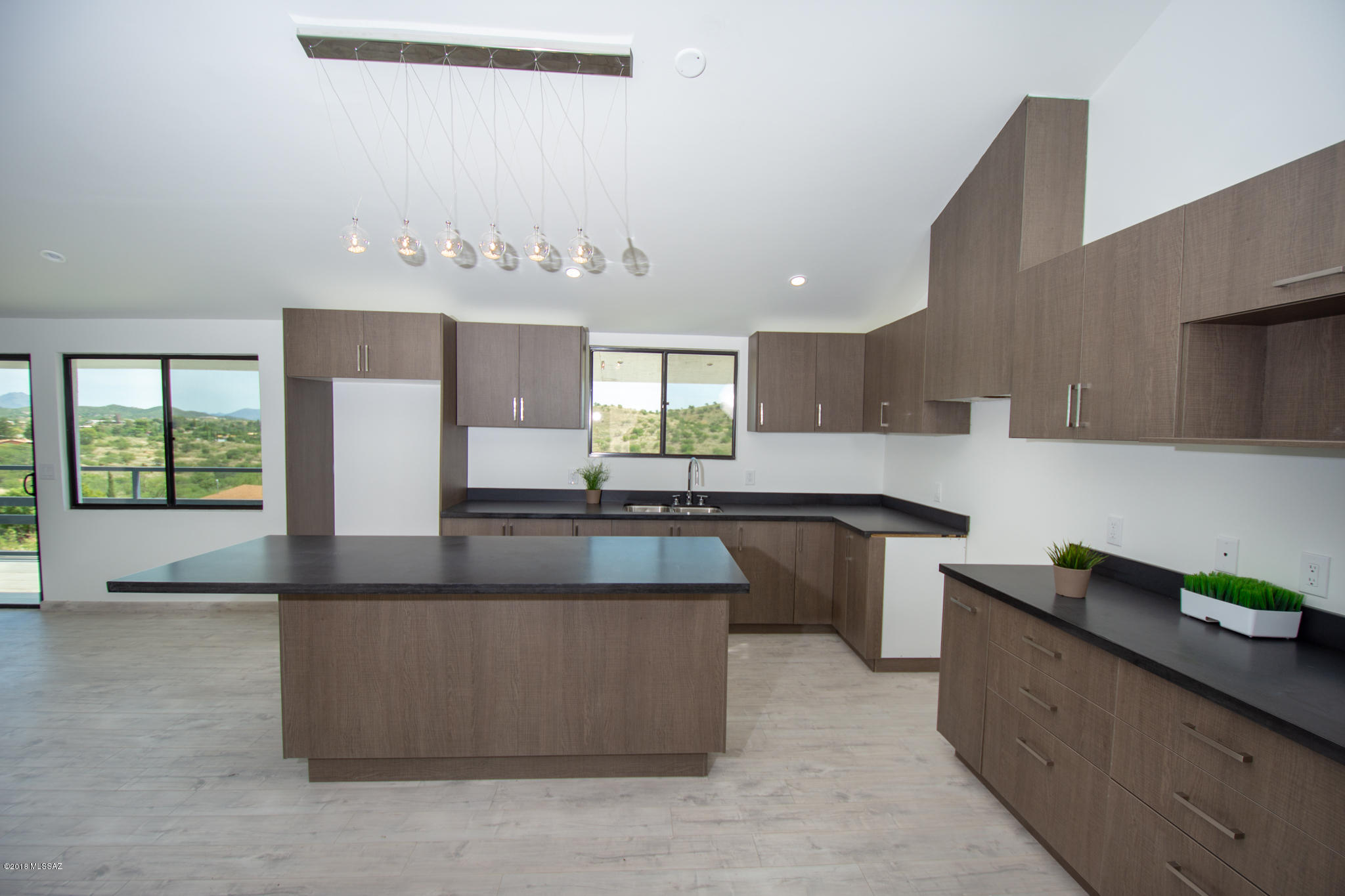 1284 North Royal Road Nogales, AZ 85621 - Photo 1 of 36
