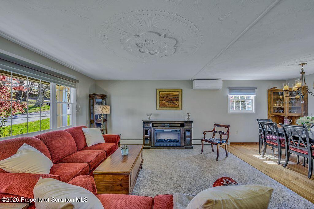 1506 East Locust Street Scranton, PA 18505 - Photo 11 of 42 living area