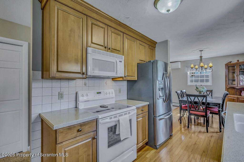 1506 East Locust Street Scranton, PA 18505 - Photo 17 of 42 kitchen