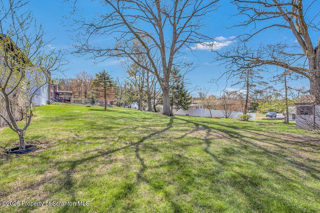 1506 East Locust Street Scranton, PA 18505 - Photo 5 of 42 yard