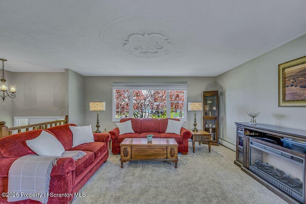 1506 East Locust Street Scranton, PA 18505 - Photo 10 of 42 living area