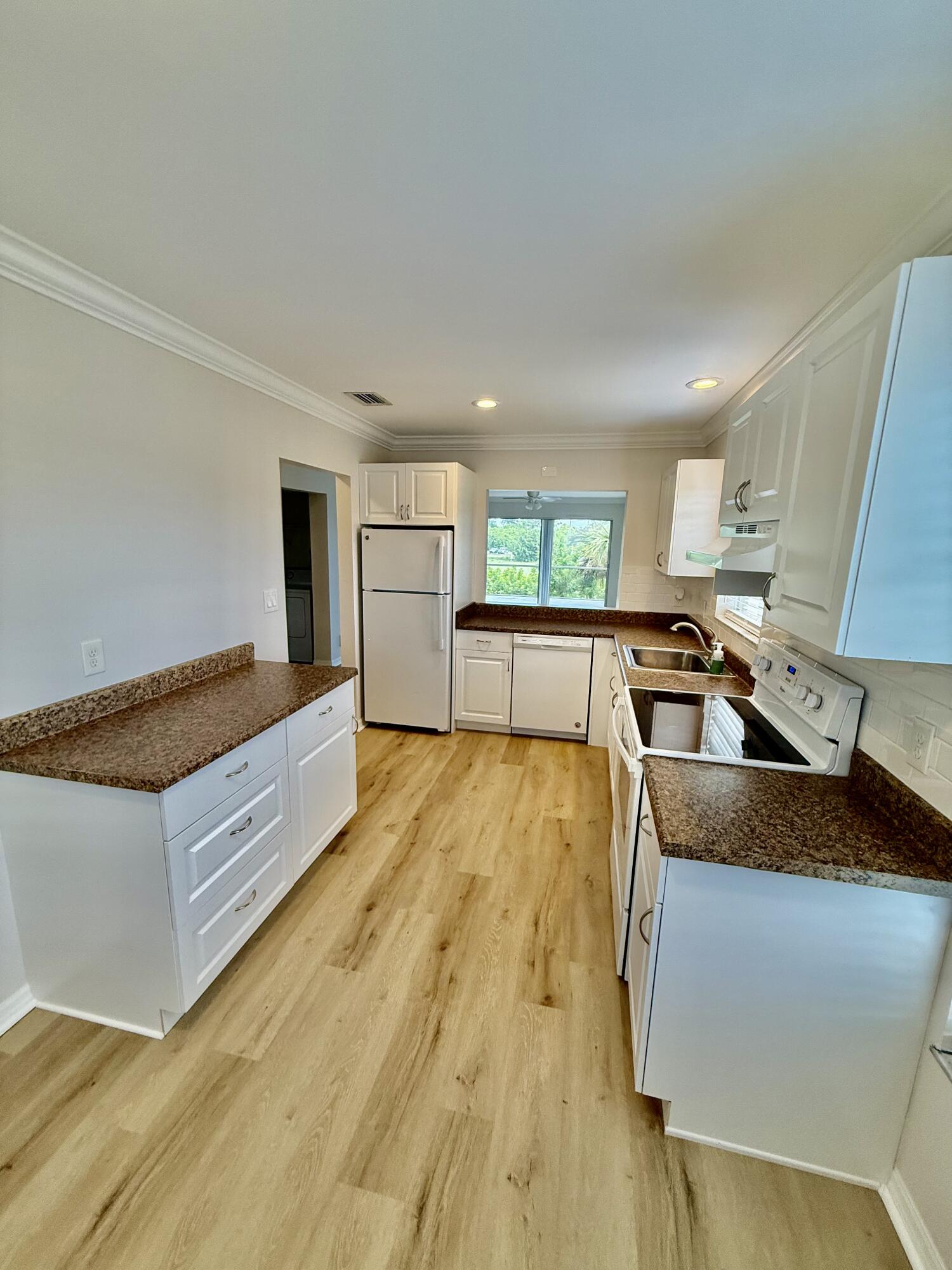 1900 South Kanner Highway, Unit 10207 Stuart, FL 34994 - Photo 5 of 19 IMG_5340