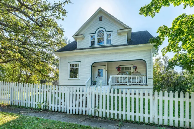 $299,900 | 322 3rd Avenue Southeast, Pelican Rapids, MN 56572