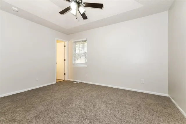 $2,260 | 10423 North Cherry Drive, Kansas City, MO 64155