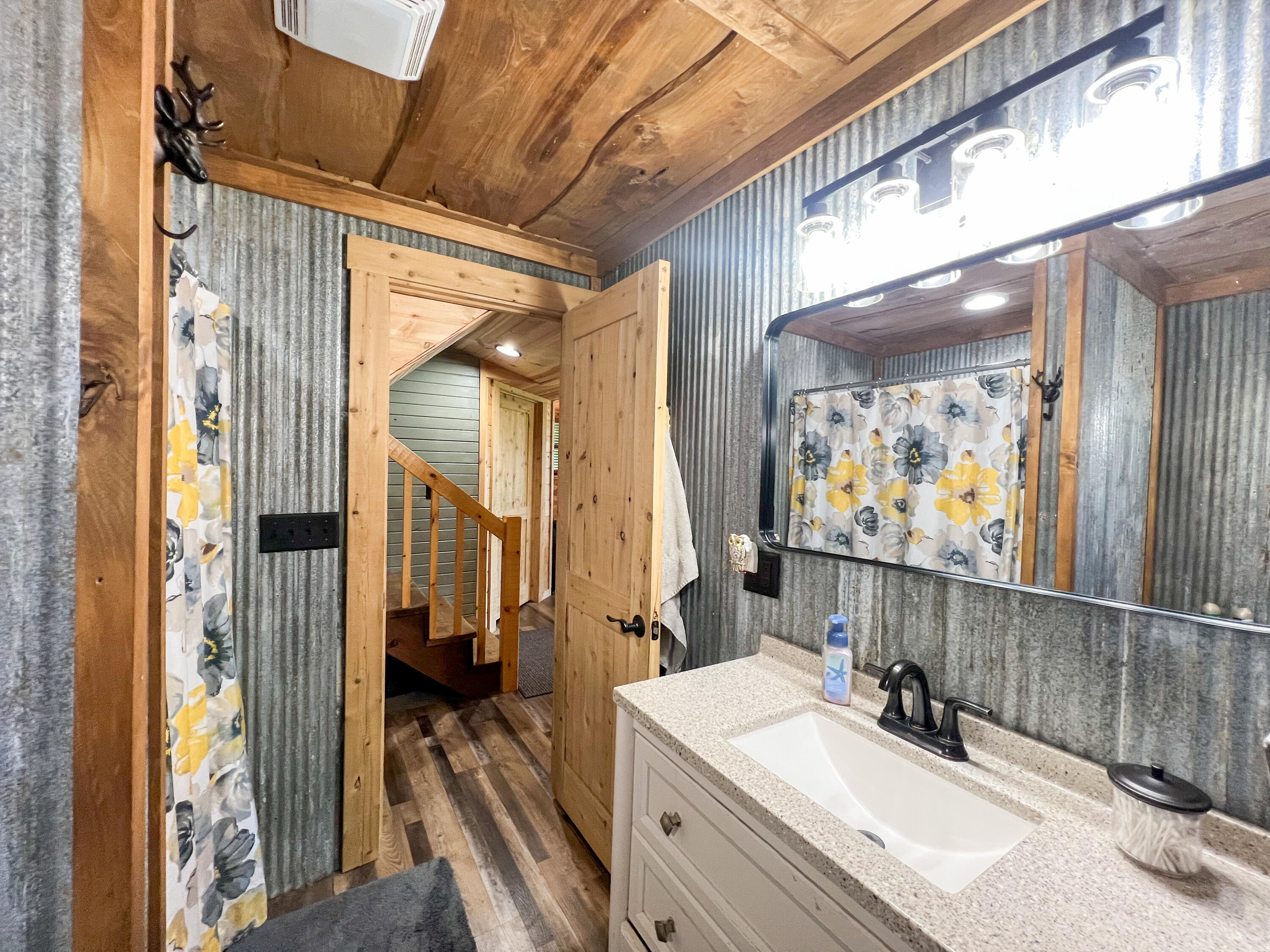 20643 Deer Island View Road Seneca, WI 54626 - Photo 33 of 61 Bathroom
