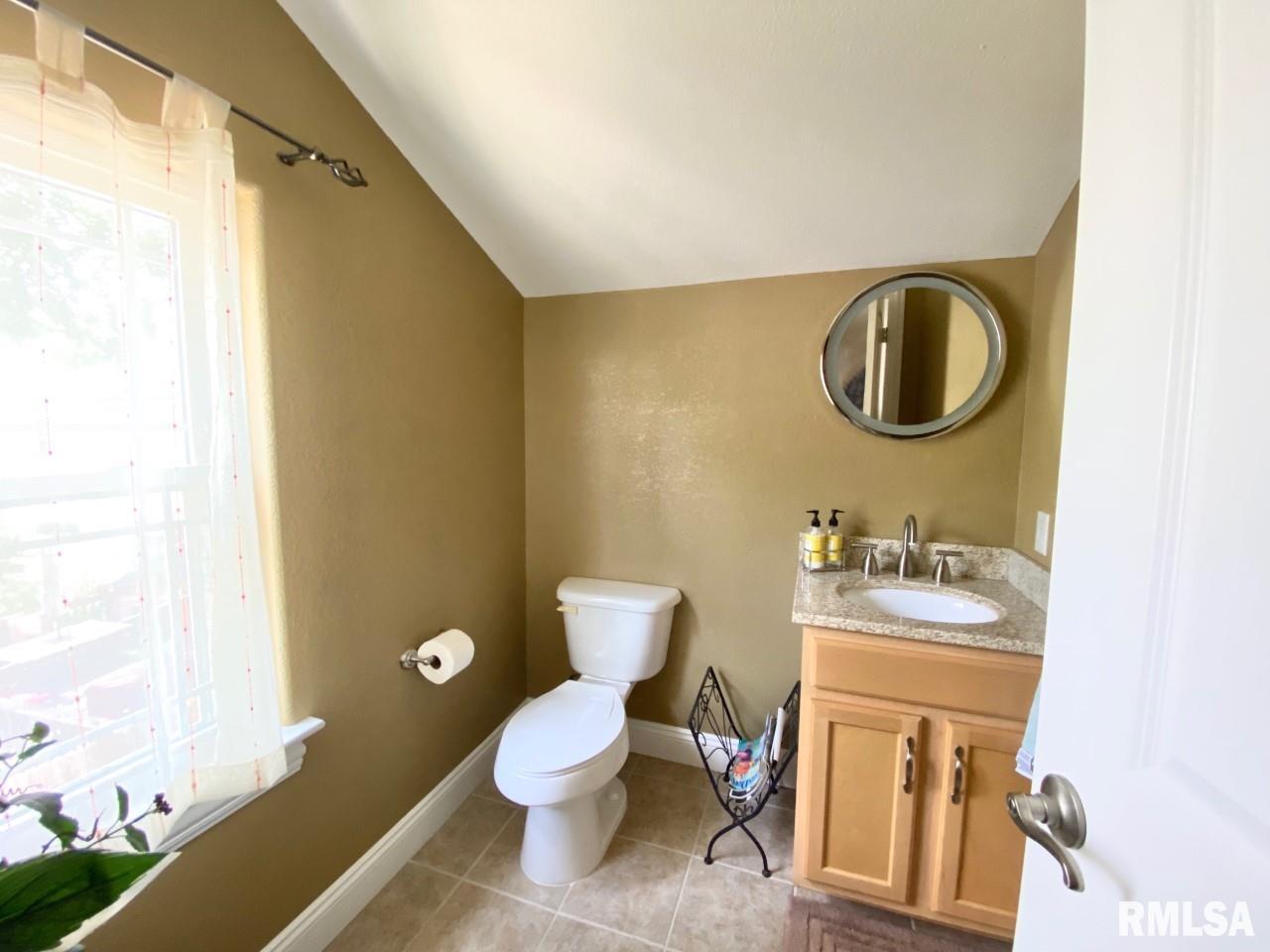 5037 North Prospect Road Peoria Heights, IL 61616 - Photo 25 of 42 Gallery Image 25